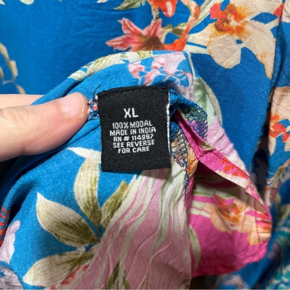 Tolani Floral Blue and Pink Women's Modal Top with Tassels XL - Picture 6 of 9